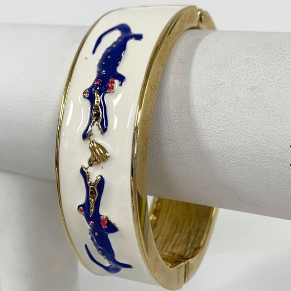 Vintage Betsey Johnson Ivy League Collection Gold Textured Bracelet - Picture 2 of 5